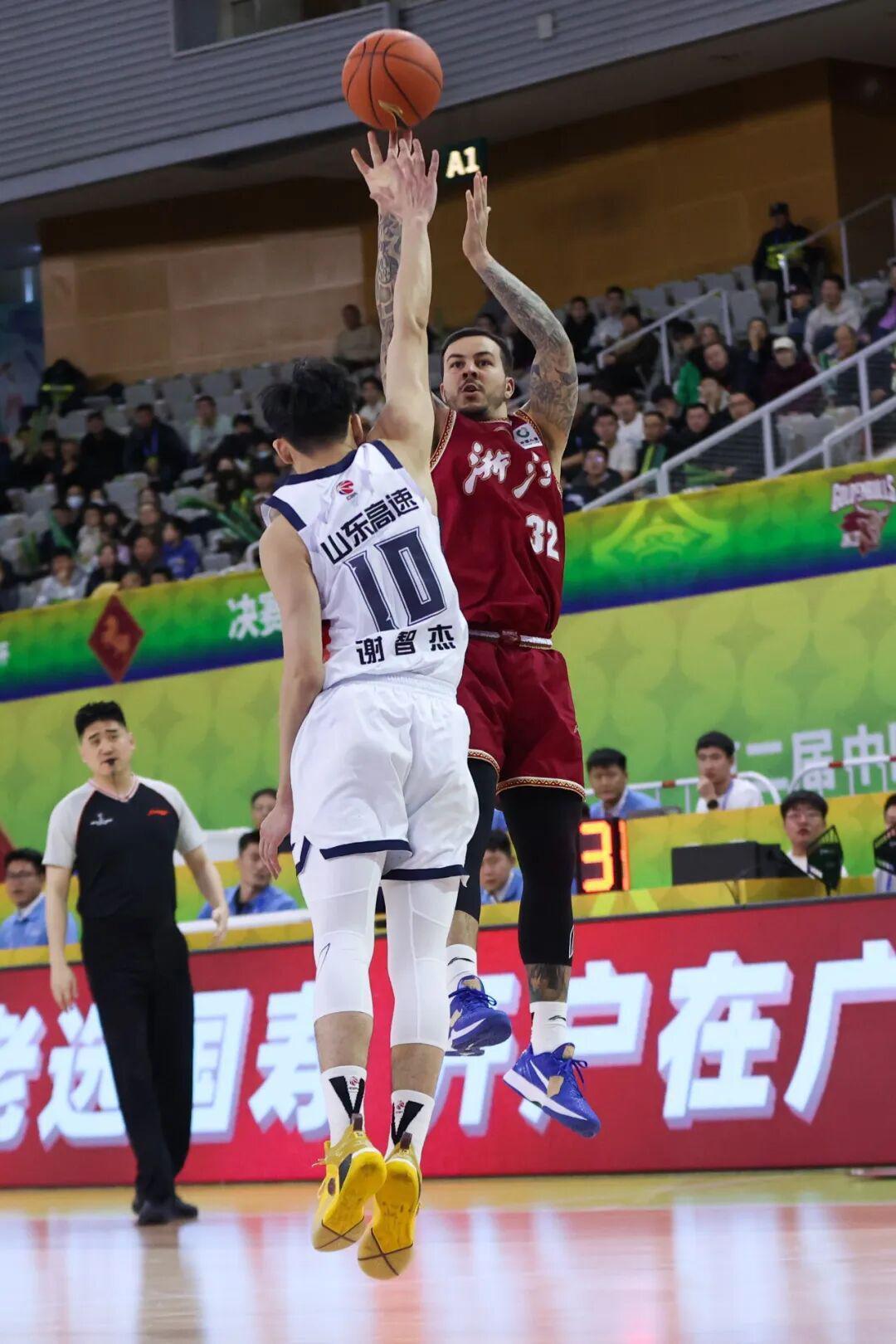 九游娱乐-【CBA俱乐部杯】决赛阶段｜遗憾止步，浙江稠州金租88-89不敌山东高速