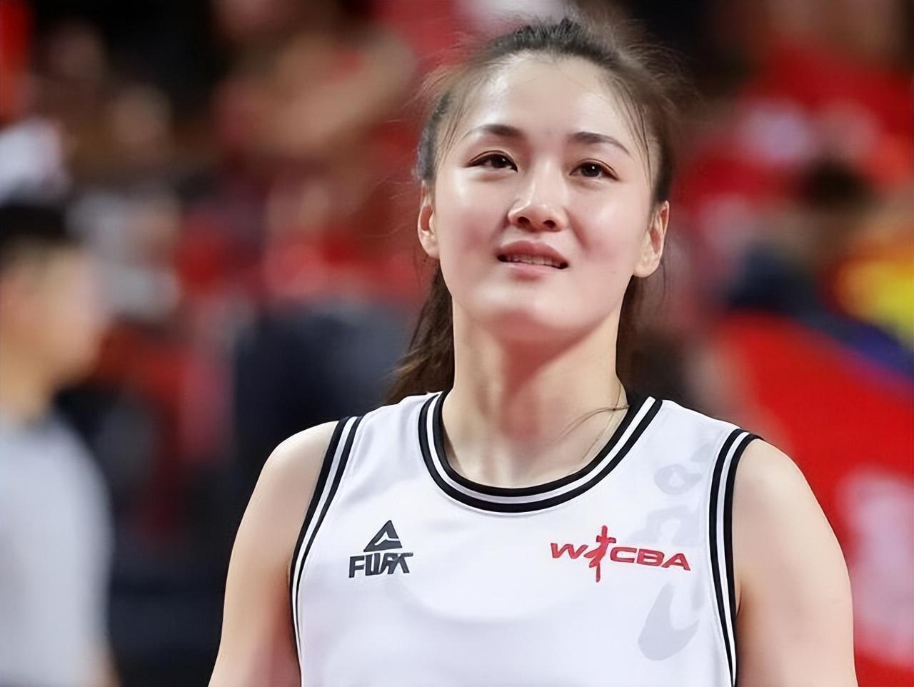 九游娱乐app下载-轰15分6助+4记三分！中国女篮29岁后卫蜕变：宫鲁鸣新爱将冲冠