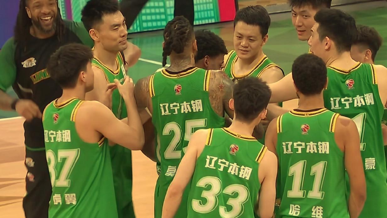 赵继伟4+2！莱迪2分，莫兰德12+6，哈维7+3，辽篮领先青岛队4分