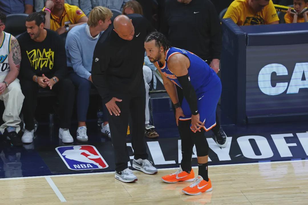 九游娱乐登录入口-15万人排队！NBA历史首次！父子同队打进总决赛