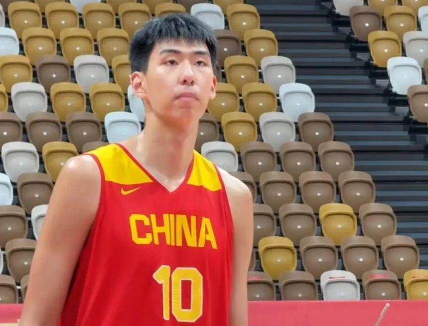 九游娱乐app下载-CBA快讯！杨瀚森回到国内，余嘉豪荣获队内最佳 徐昕欲去NCAA打球